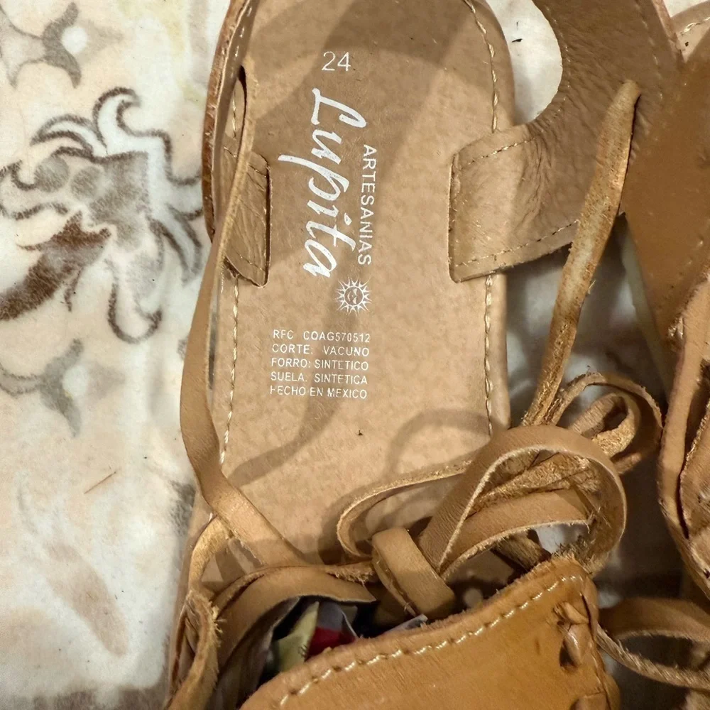 Artesanias Lupita Mexico Colorful Huarache leather sunflower Sandals